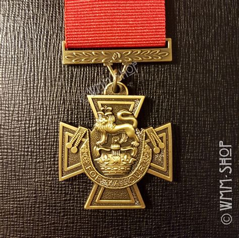 Victoria Cross Medal Highest Military Medal Award for Conspicuous Bravery Replica British Ww1 ...