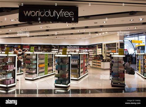 Duty Free Shop - Terminal 5 - Heathrow Airport - London Stock Photo - Alamy