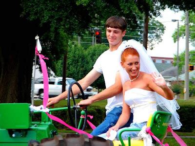 Weddingzilla: I love redneck weddings! Redneck Wedding Photos!