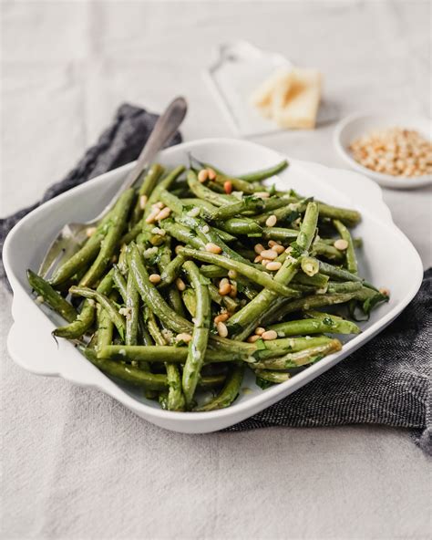 Easy Roasted Green Beans with Garlic and Lemon | Recipe | Green beans ...