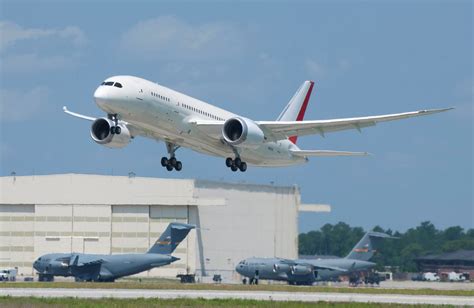 Christine Negroni » First 787 Takeoff In Charleston SC K65673