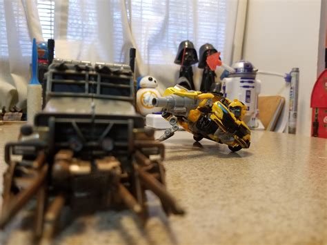 Bumblebee vs Megatron "Duel" : r/transformers