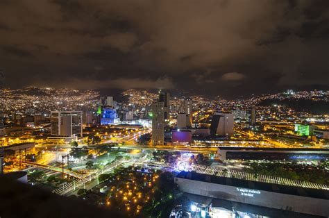 Medellín - Downtown - City Hall Paris Skyline, New York Skyline ...