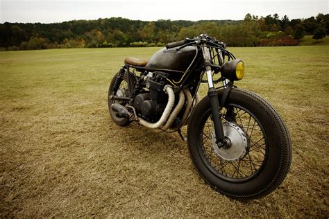 Heartbreak Cycleworks Honda CB550 - Return of the Cafe Racers