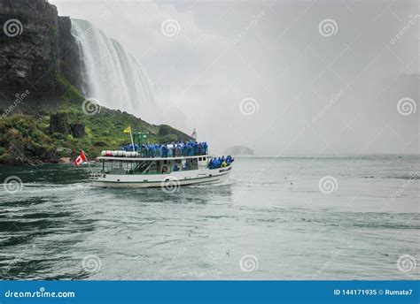 The "Maid of the Mist V " Boat Tour in Niagara Falls Editorial Image - Image of beautiful ...