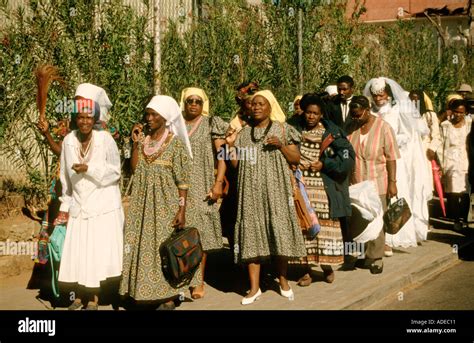 Traditional Ovambo wedding procession in Windhoek Namibia Stock Photo: 912401 - Alamy