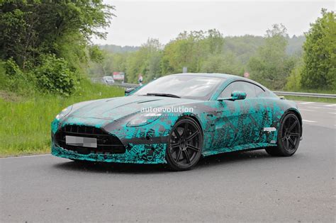 2025 Aston Martin Vantage: Revolution Camouflaged as Evolution ...