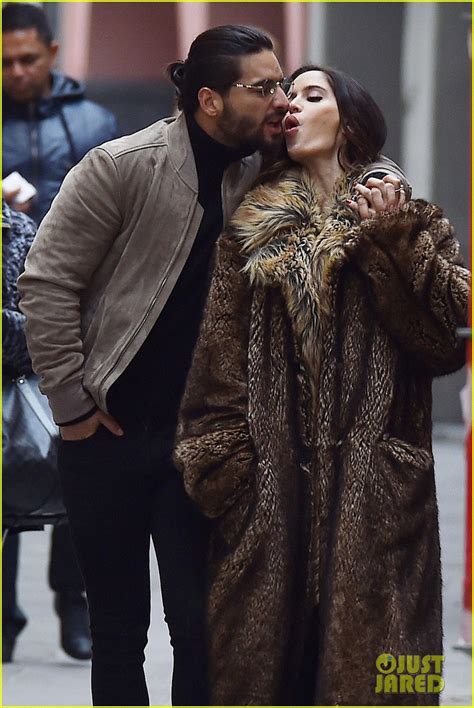 Maluma Packs on the PDA With Model Natalia Barulich in Italy!: Photo 4016017 | Photos | Just ...