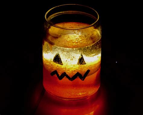 Pumpkin Lava Lamps - Halloween Science for Kids