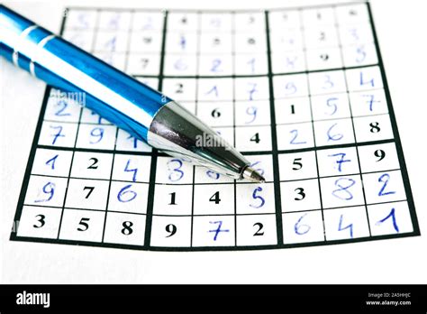 Sudoku hi-res stock photography and images - Alamy