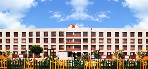 7 Top Schools in Delhi and NCR Region - CAREER MONK