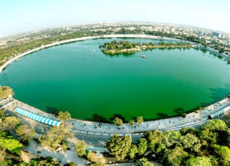 Top 10 Places to Visit in Ahmedabad for Perfect Break from Chaotic life-EaseMyTrip