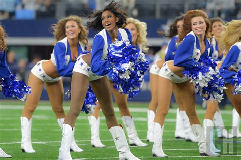 Dallas Cowboys Cheerleaders Photos in high resolution