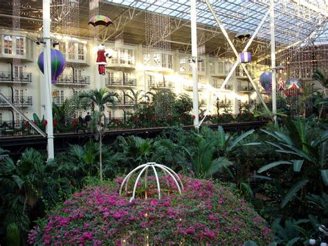 Opryland Hotel returns from devastating flood 'better than ever'; win a ...