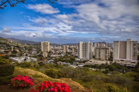 Walking Arizona: Honolulu, Hawaii from the Punchbowl