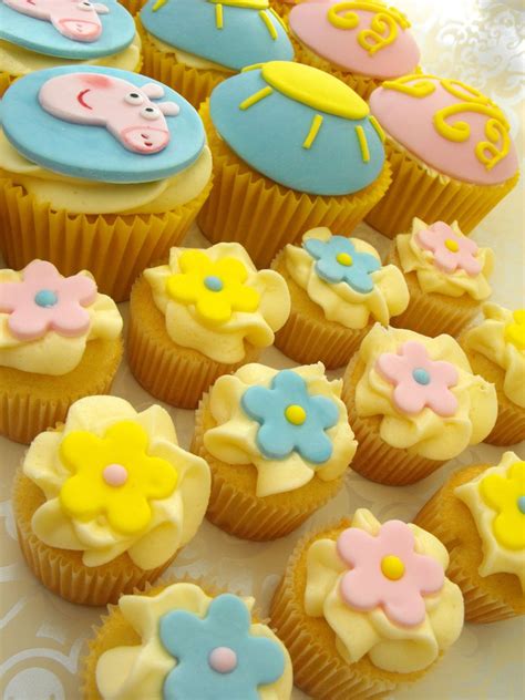 Peppa Pig Cupcakes - CakeCentral.com