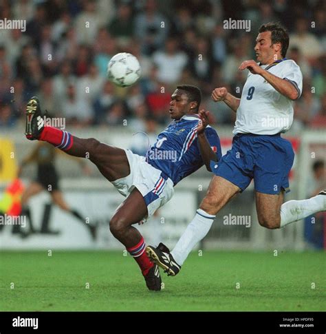 Desailly 1997 hi-res stock photography and images - Alamy