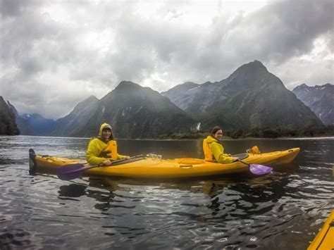 Kayaking Milford Sound - TRAVEL OFT