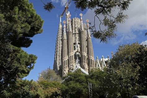 Barcelona’s famous Sagrada Familia cathedral nears completion as ...