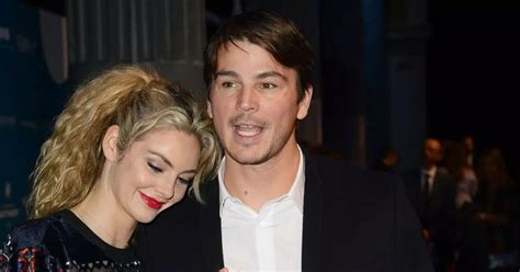 Josh Hartnett and Tamsin Egerton secretly marry after a 10-year romance - Review Guruu