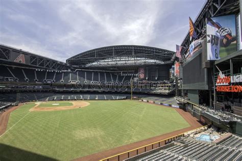 Arizona Diamondbacks Chase Field Baseball Stadium Editorial Photography - Image of catch, hitter ...