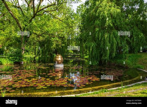 The object city hi-res stock photography and images - Alamy