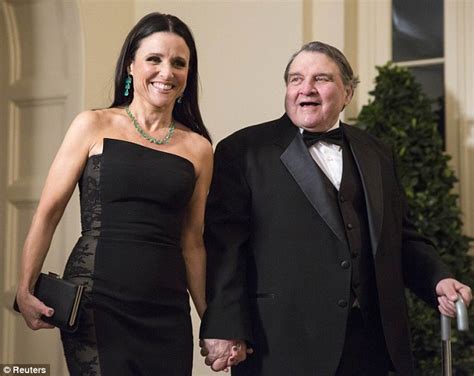 Julia Louis-Dreyfus' billionaire father William reveals he had no idea ...