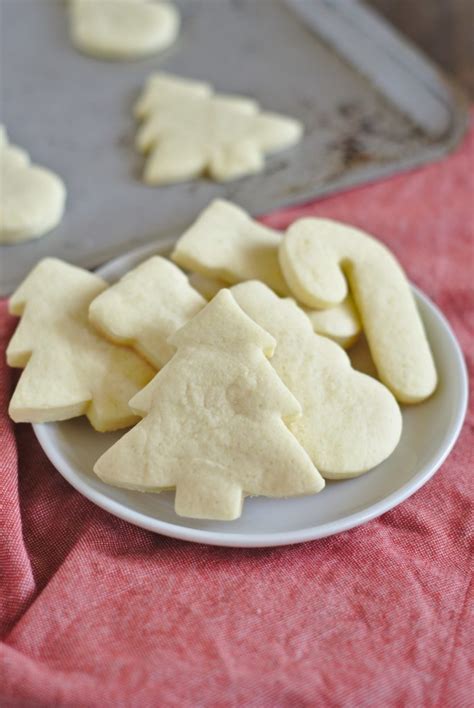 Soft Cut Out Sugar Cookies – Mildly Meandering