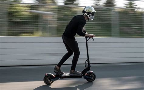 🛴 Best 40 MPH Electric Scooters For Thrill Seekers (Jan 2021)