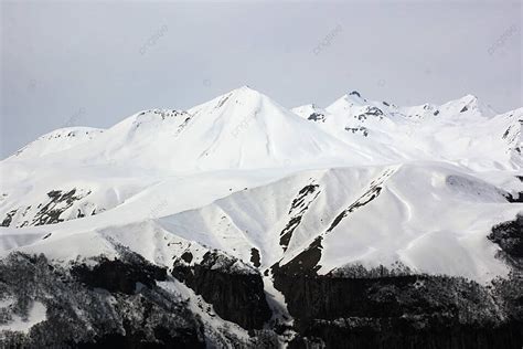 Georgias Stunning Scenery A Vibrant Mountain Landscape With A Breathtaking View Photo Background ...