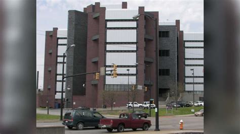 Mahoning County Jail refusing some inmates due to coronavirus outbreak | WKBN.com