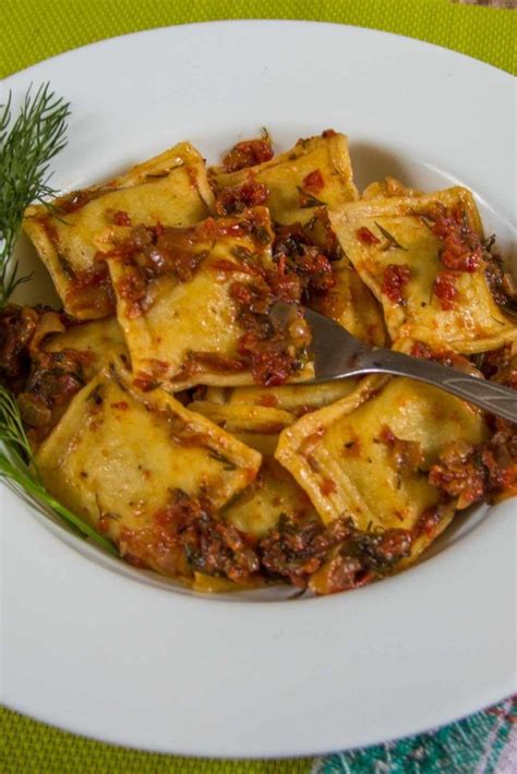 15 Best Ravioli Filling Ideas to Make at Home - IzzyCooking | Homemade ravioli recipe filling ...