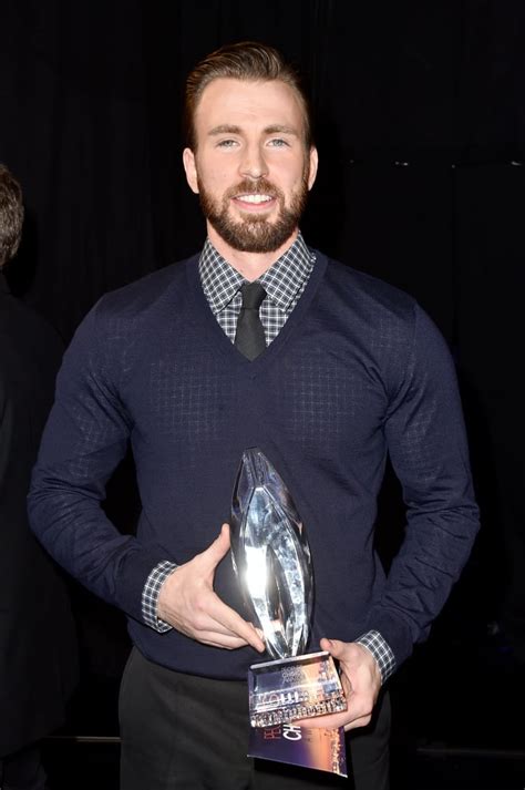 Chris Evans rocked a tight sweater. | People's Choice Awards Backstage ...