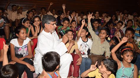 Kailash Satyarthi With Kids – Bachpan Bachao Andolan