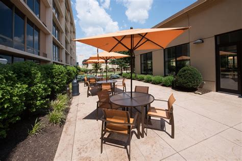 Pet-Friendly Hotels in Canton, OH | Courtyard Canton