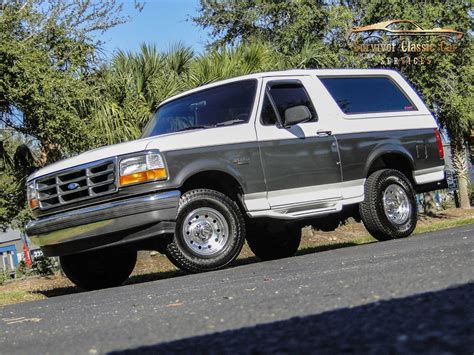 1995 Ford Bronco | Survivor Classic Cars Services