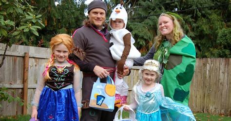 Diary of a Crafty Lady: Happy Halloween! From the Frozen Family 2014