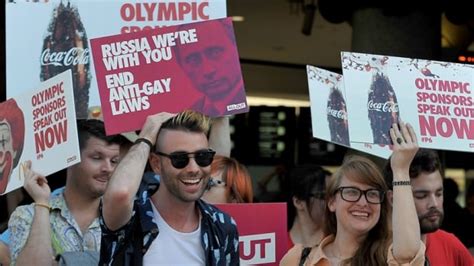 New complaints about Russia anti-gay law ahead of Olympics | CBC News