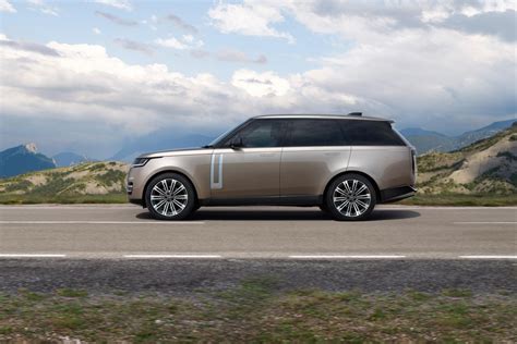 Electric Range Rover ‘should be the most refined’ | CarExpert