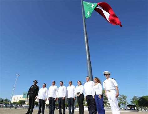 Izan bandera de Yucatán después de 182 años - La Jornada San Luis