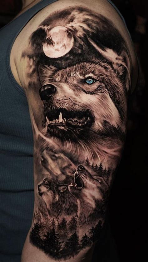 One Awesome Wolf Tattoo! | Tatuajes de lobos, Tatuaje de lobo y luna ...