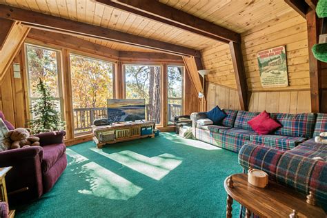 A Ski View - Big Bear Lake Rental | Big Bear Cool Cabins