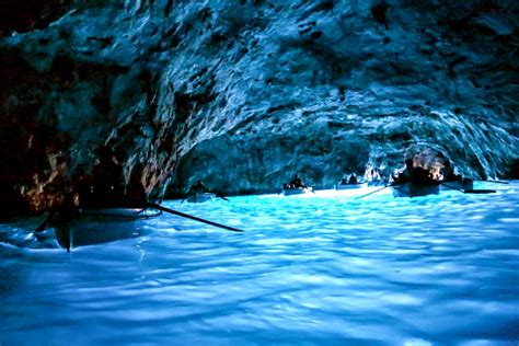 La Grotta Azzurra a Capri - Vacanze al mare - Domani Dove Andiamo?