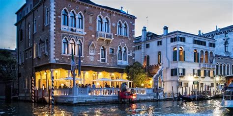 Venice: deluxe Grand Canal hotel break inc flights | Travelzoo