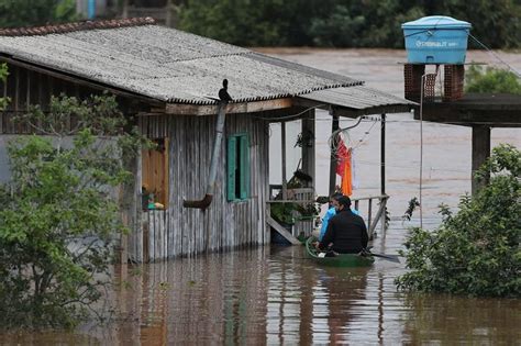 Cyclone rains in Brazil's south kill 22, leave cities completely ...