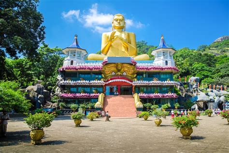 5 Fascinating Temples in Sri Lanka by Holiday Genie