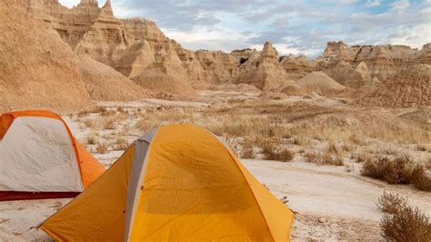 11 Amazing Things To Do In The Badlands - Mike & Laura Travel