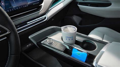 Buick Electra E5 Unveils Impressive Tech-Heavy Interior for its Ultium ...