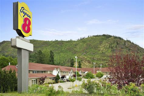 Super 8 Motel West Kelowna, BC - See Discounts