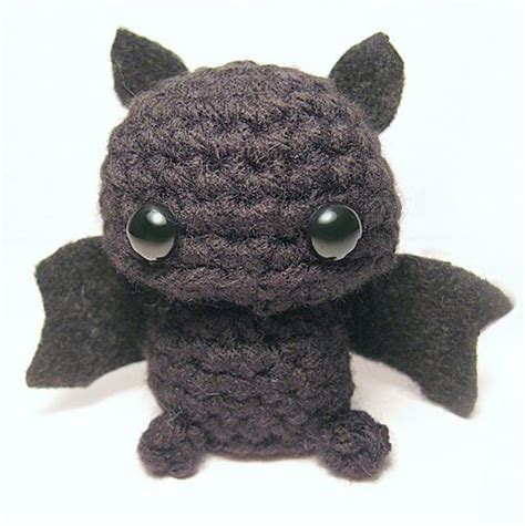 Free Halloween Bat Crochet Patterns | HubPages